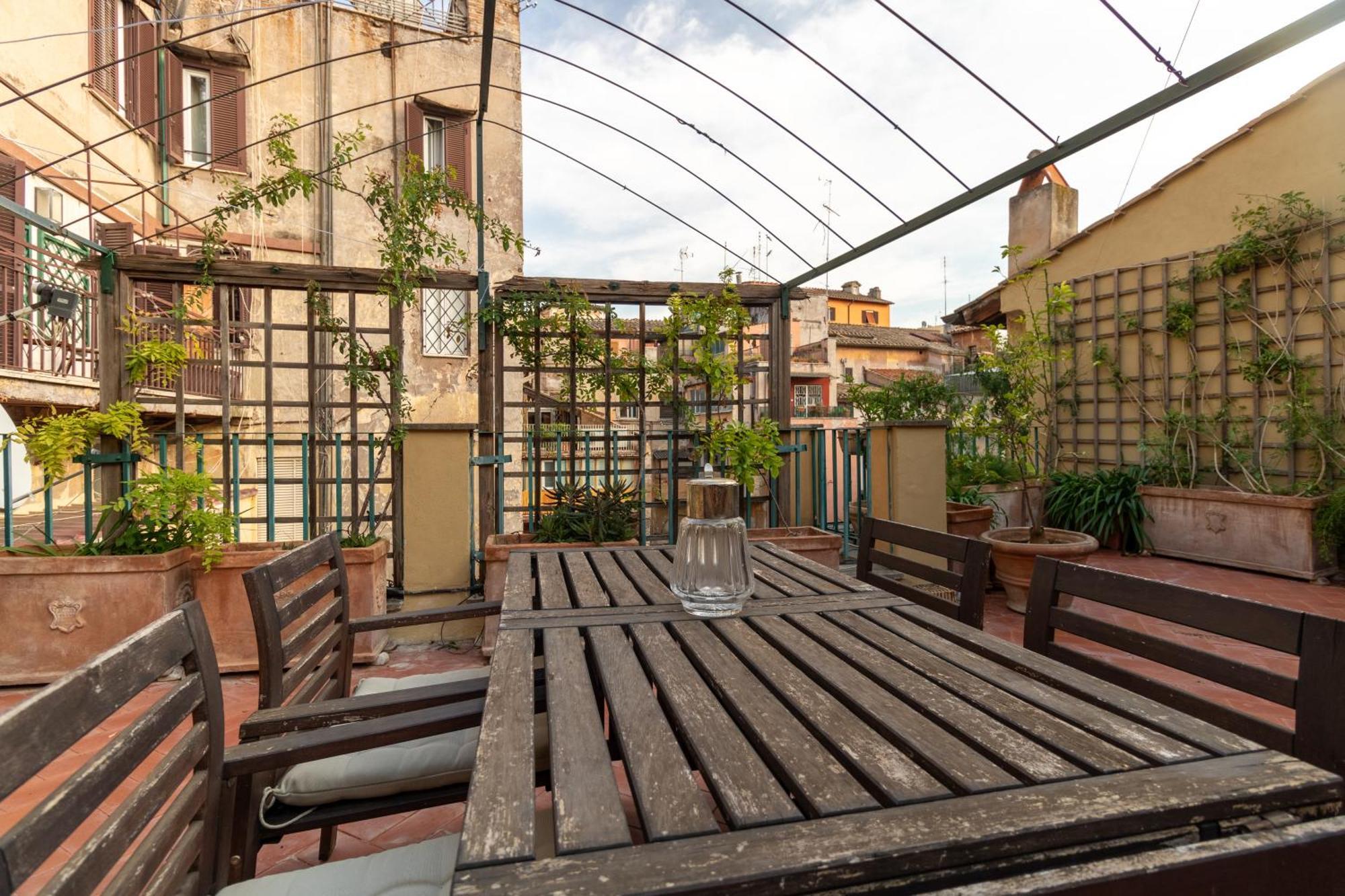 Apartmán Attico Minerva Con Due Terrazze Řím Exteriér fotografie